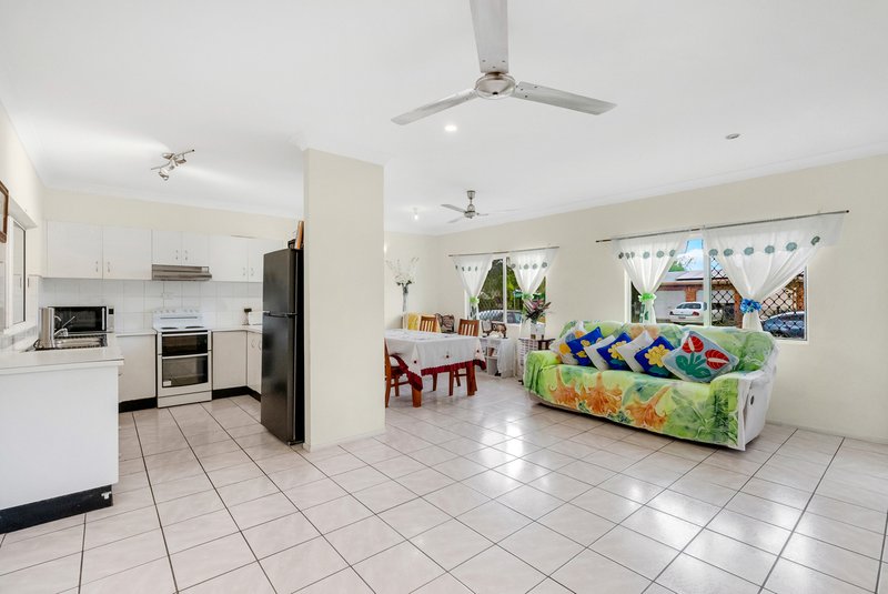 Photo - 17 Fishburn Street, Bentley Park QLD 4869 - Image 4