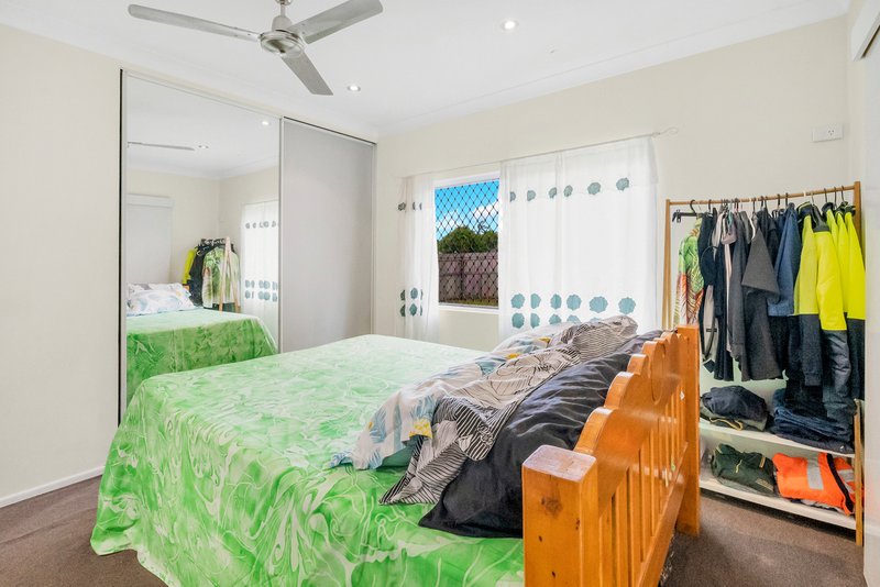 Photo - 17 Fishburn Street, Bentley Park QLD 4869 - Image 6