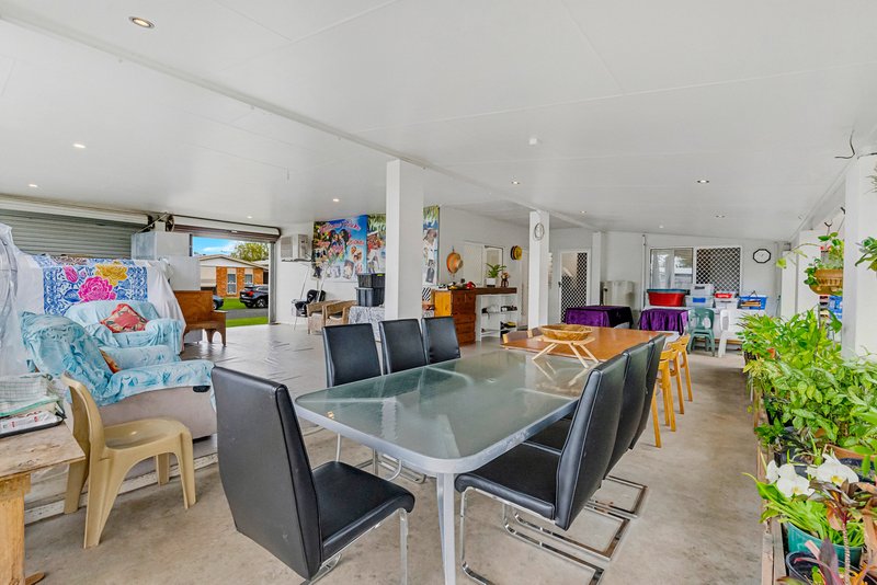 Photo - 17 Fishburn Street, Bentley Park QLD 4869 - Image 12