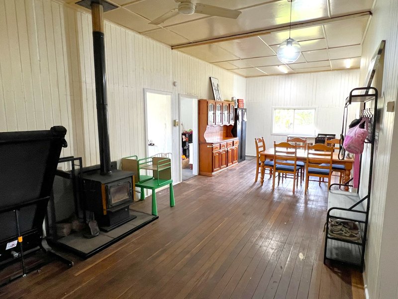 Photo - 17 Fitzroy Street, Kingaroy QLD 4610 - Image 4