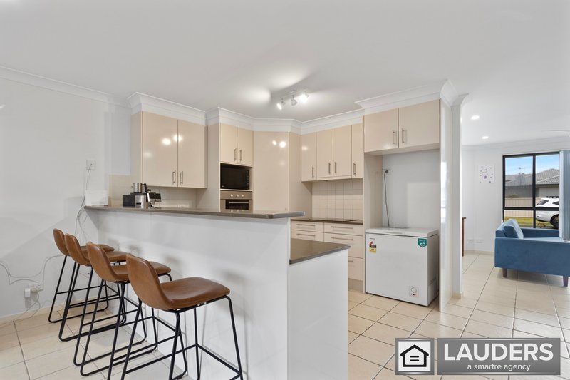 Photo - 17 Flagtail Avenue, Old Bar NSW 2430 - Image 5