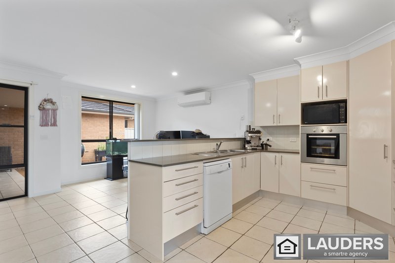 Photo - 17 Flagtail Avenue, Old Bar NSW 2430 - Image 6