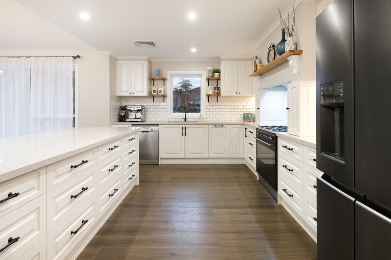 Photo - 17 Foxglove Terrace, Baranduda VIC 3691 - Image 7