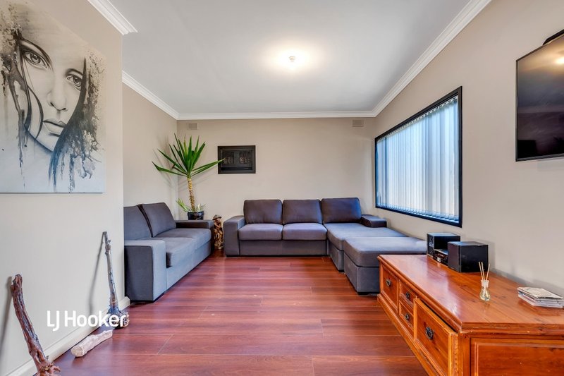 Photo - 17 Frances Avenue, Para Hills SA 5096 - Image 2