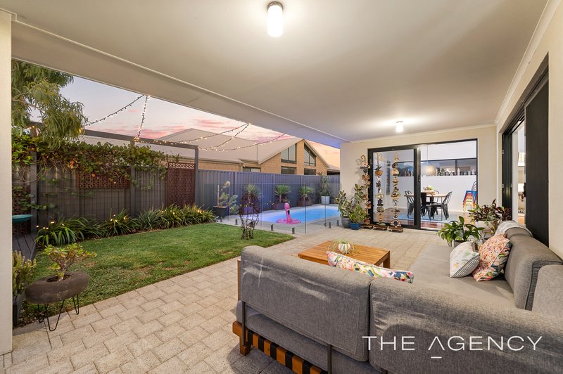 Photo - 17 Frangipani Road, Treeby WA 6164 - Image 33