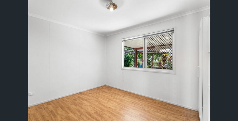 Photo - 17 Fredan Road, Deception Bay QLD 4508 - Image 5