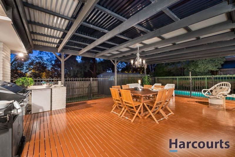 Photo - 17 Freshfield Avenue, Wantirna VIC 3152 - Image 2