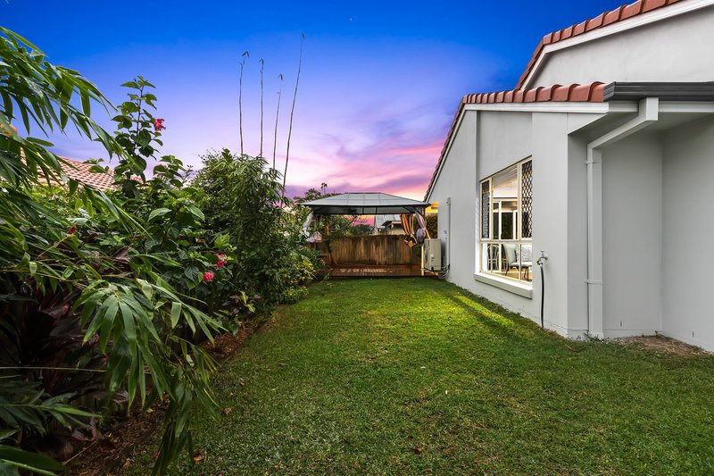 Photo - 17 Friend Street, Wakerley QLD 4154 - Image 9