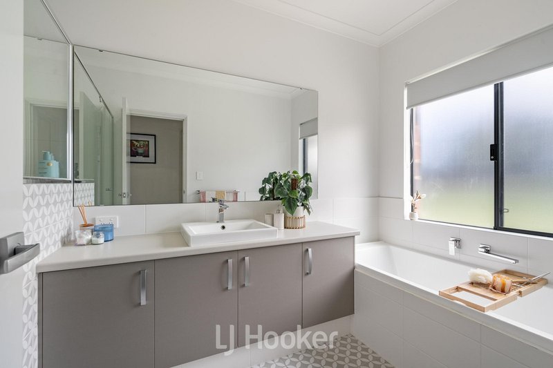 Photo - 17 Furphy Place, West Busselton WA 6280 - Image 18