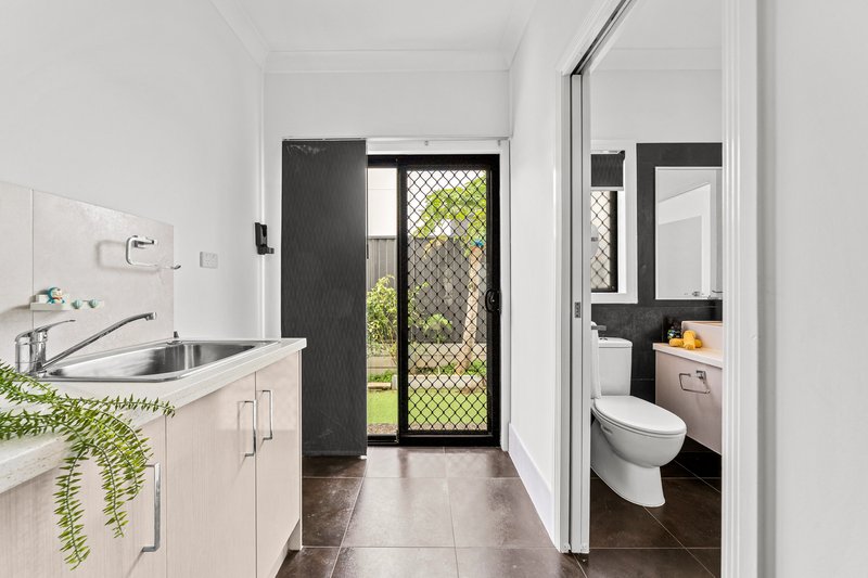 Photo - 17 Gebacri Road, Underwood QLD 4119 - Image 13