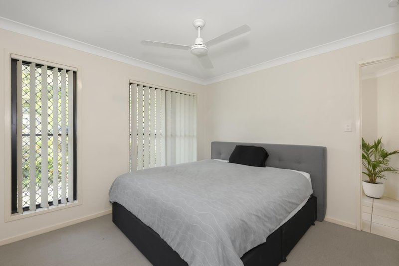 Photo - 17 Gerard Street, Pacific Pines QLD 4211 - Image 6