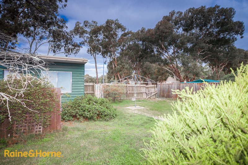 Photo - 17 Gilchrist Crescent, Sunbury VIC 3429 - Image 20