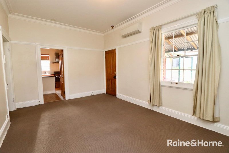 Photo - 17 Gilmour Street, Kelso NSW 2795 - Image 4