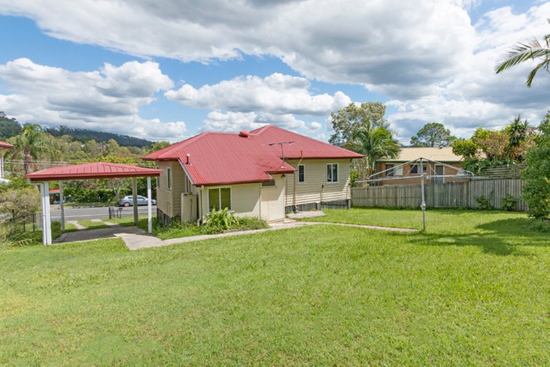 Photo - 17 Gilston Street, Keperra QLD 4054 - Image 2