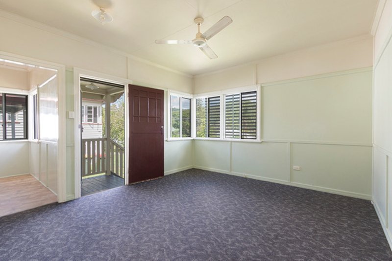 Photo - 17 Gilston Street, Keperra QLD 4054 - Image 4