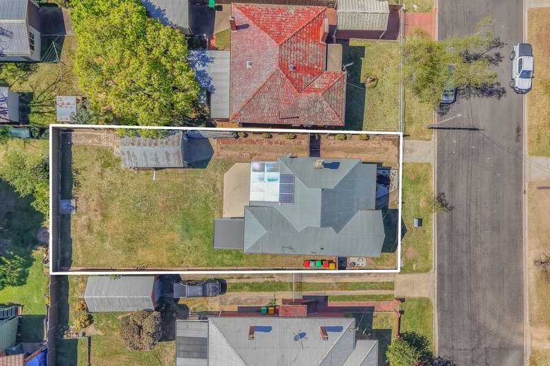 Photo - 17 Gladstone Street, Bathurst NSW 2795 - Image 17