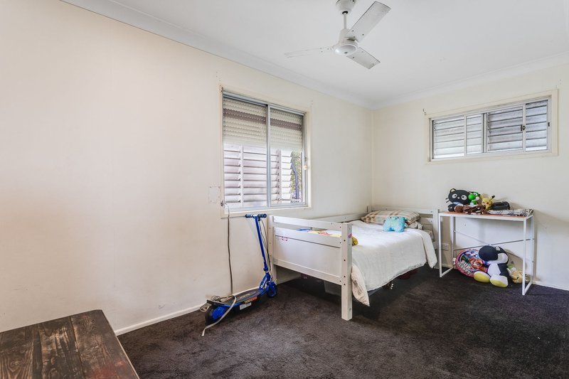 Photo - 17 Glendale Street, Caboolture QLD 4510 - Image 9