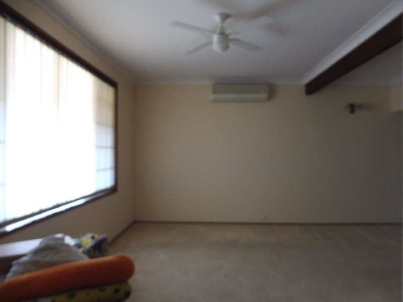 Photo - 17 Glenogle Crescent, Wallsend NSW 2287 - Image 2