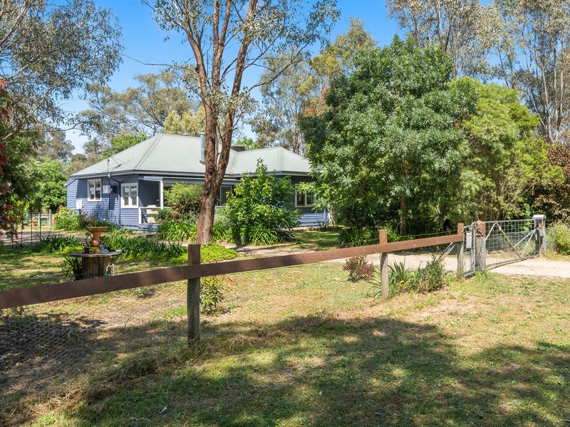 17 Goomalibee Road, Benalla VIC 3672