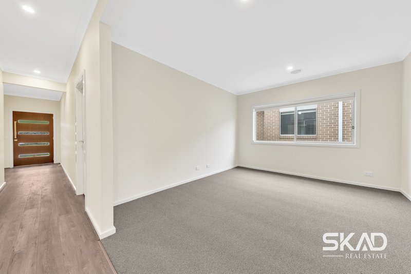 Photo - 17 Goshawk Street, Beveridge VIC 3753 - Image 12