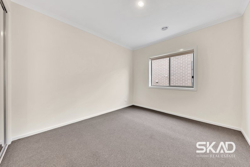 Photo - 17 Goshawk Street, Beveridge VIC 3753 - Image 13