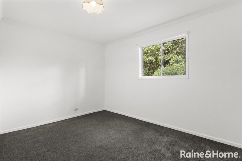 Photo - 17 Gosman Close, Oxley ACT 2903 - Image 6