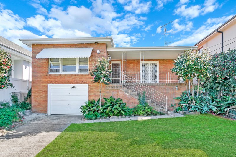 17 Gowan Brae Ave , Oatlands NSW 2117