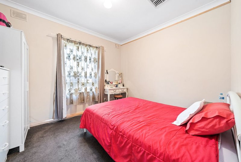 Photo - 17 Graham Avenue, Hackham SA 5163 - Image 9