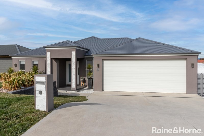 Photo - 17 Graham Drive, Kelso NSW 2795 - Image 23