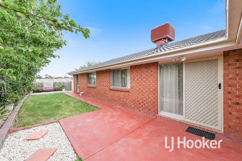 Photo - 17 Gramar Way, Hampton Park VIC 3976 - Image 12