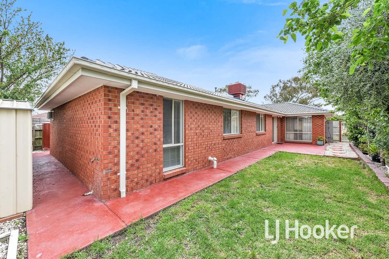 Photo - 17 Gramar Way, Hampton Park VIC 3976 - Image 13