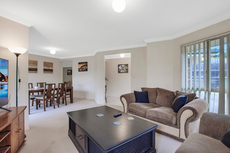 Photo - 17 Granada Drive, Eatons Hill QLD 4037 - Image 6