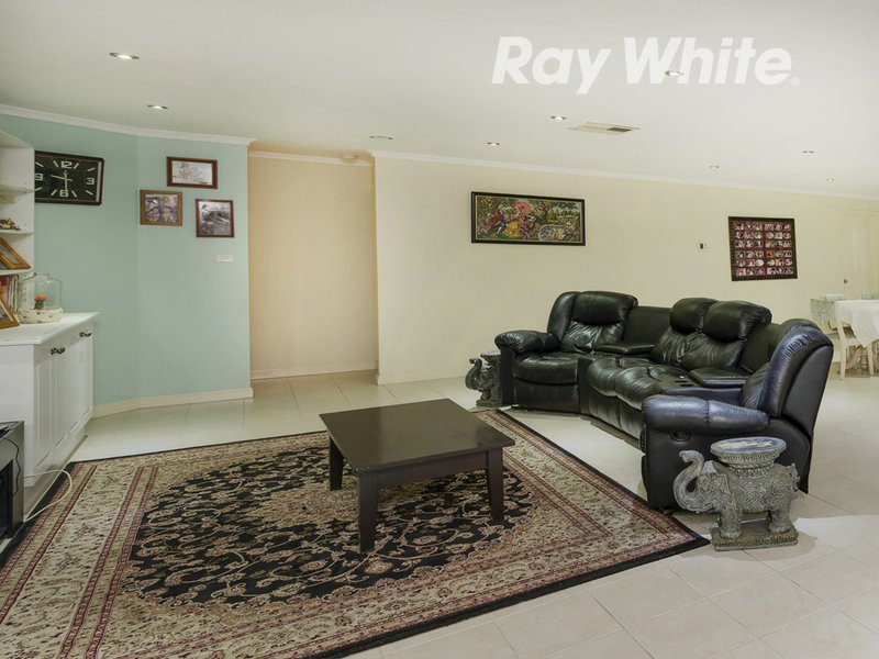 Photo - 17 Granite Outlook, Epping VIC 3076 - Image 4