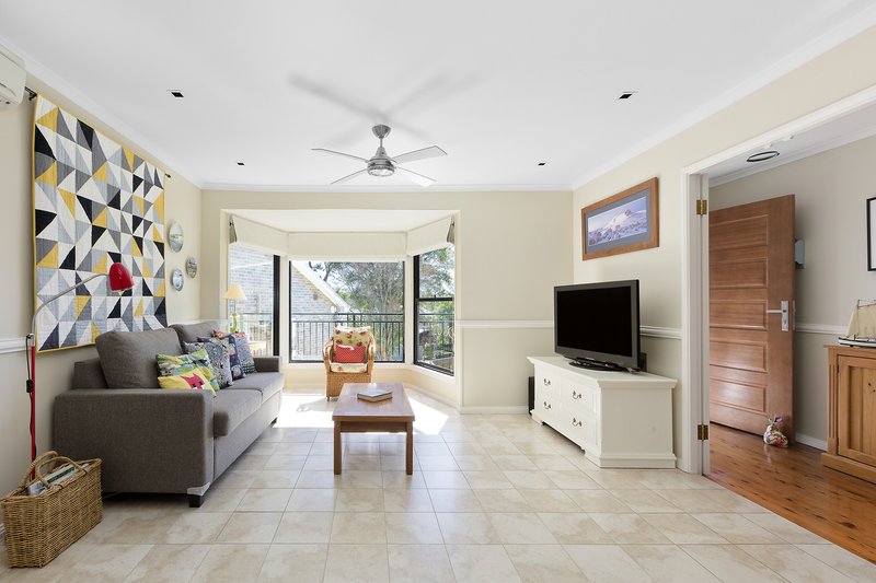 Photo - 17 Grasmere Crescent, Wheeler Heights NSW 2097 - Image 2