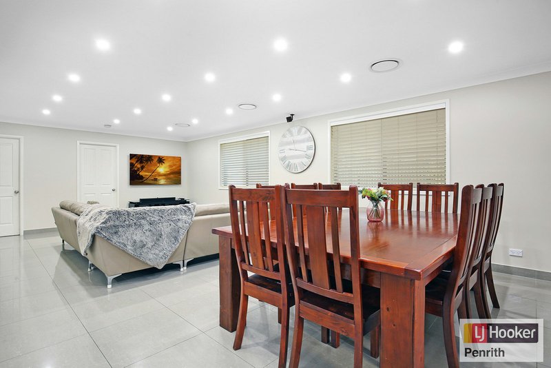 Photo - 17 Grazier Crescent, Werrington Downs NSW 2747 - Image 4