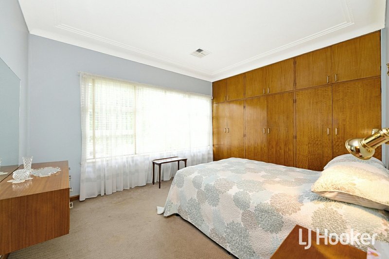 Photo - 17 Greendale Crescent, Chester Hill NSW 2162 - Image 4