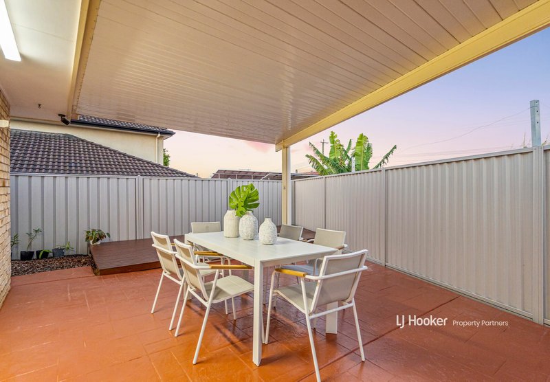 Photo - 17 Greenhaven Crescent, Kuraby QLD 4112 - Image 23