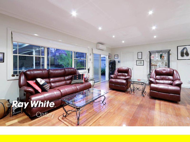 Photo - 17 Greenlands Ave , Peakhurst NSW 2210 - Image 4