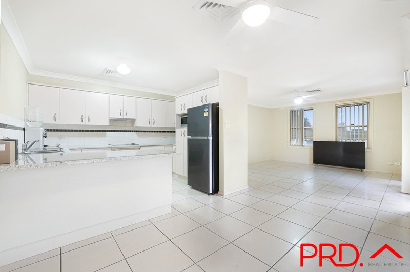 Photo - 1/7 Gregory Close, Tamworth NSW 2340 - Image 5