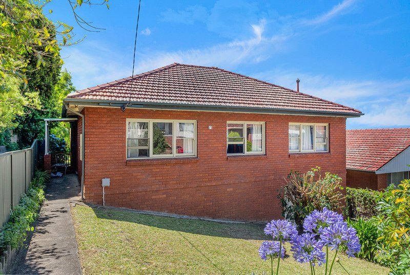 Photo - 17 Gregory Street, Coniston NSW 2500 - Image 2