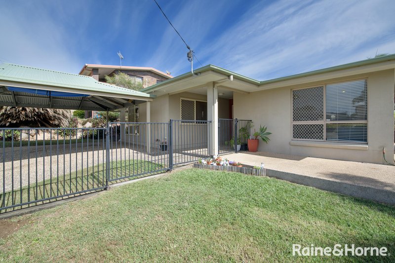 Photo - 17 Gretel Drive, Clinton QLD 4680 - Image 23