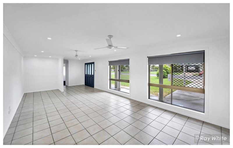 Photo - 17 Griffith Street, Kawana QLD 4701 - Image 10