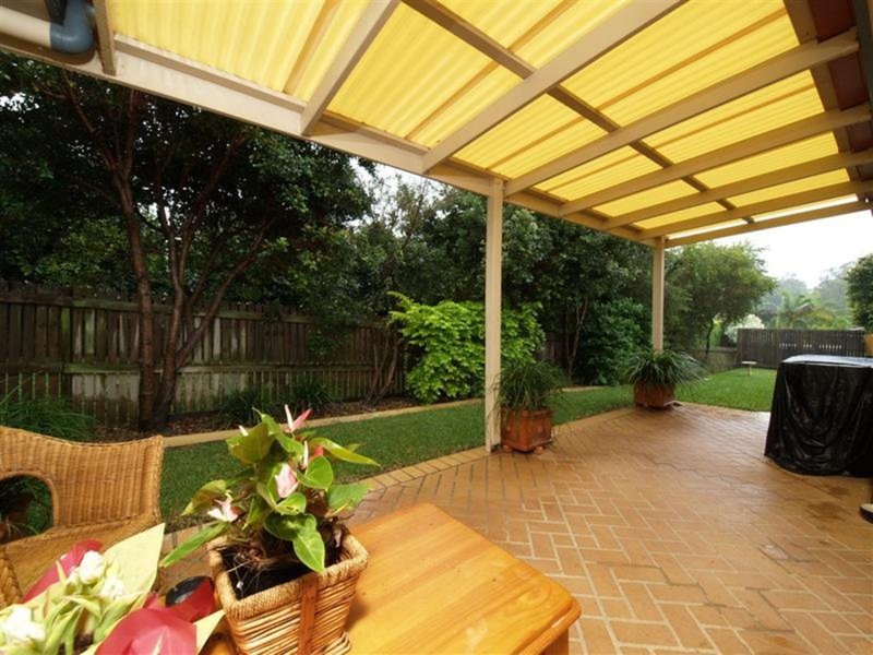 Photo - 17 Gumview Street, Albany Creek QLD 4035 - Image 2