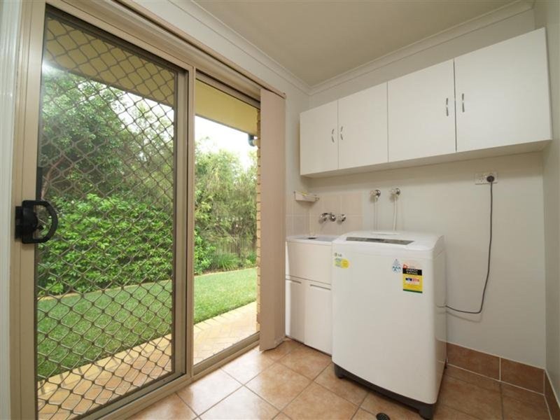 Photo - 17 Gumview Street, Albany Creek QLD 4035 - Image 11