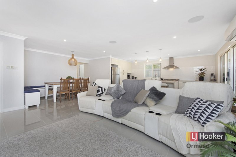 Photo - 17 Haase Crescent, Ormeau QLD 4208 - Image 7