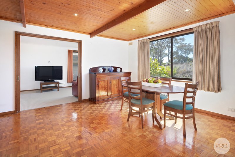 Photo - 17 Hale Avenue, Mount Clear VIC 3350 - Image 3