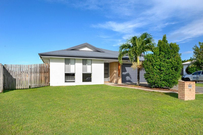 Photo - 17 Halifax Place, Rural View QLD 4740 - Image 1