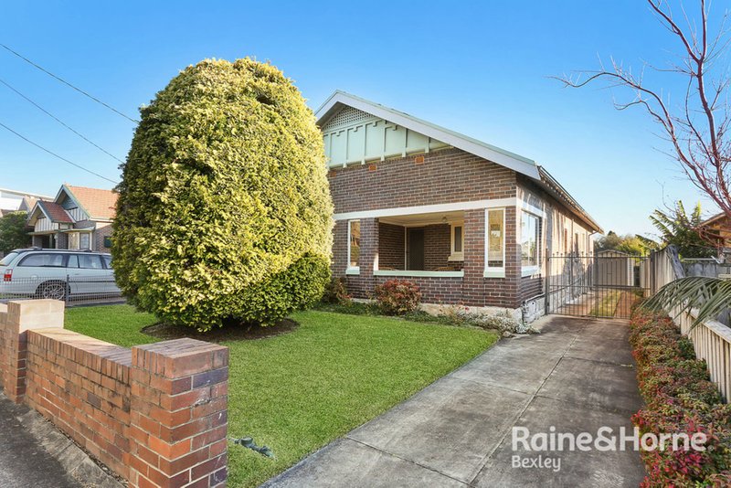 Photo - 17 Halley Avenue, Bexley NSW 2207 - Image 3