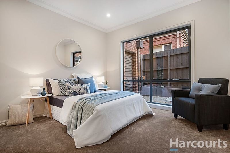 Photo - 17 Hammence Street, Glen Waverley VIC 3150 - Image 7