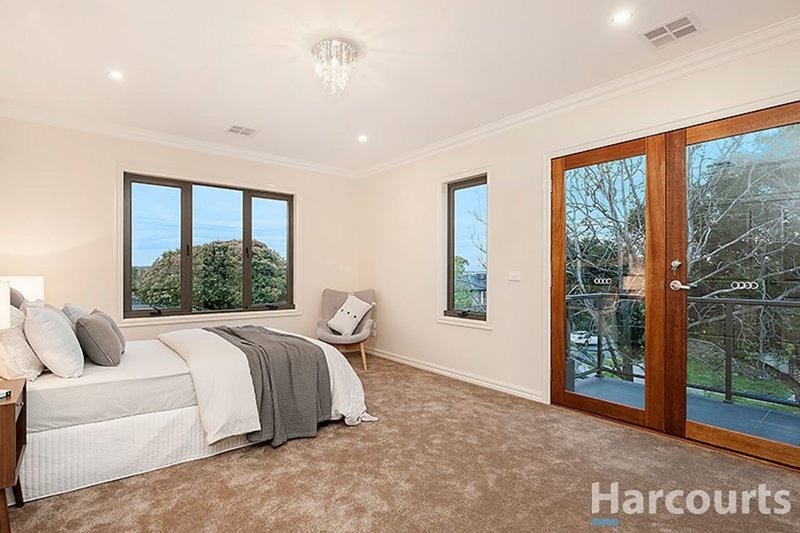 Photo - 17 Hammence Street, Glen Waverley VIC 3150 - Image 10